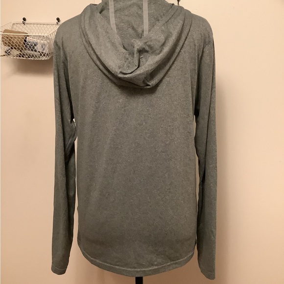 The North Face hoodie - Picture 2 of 2